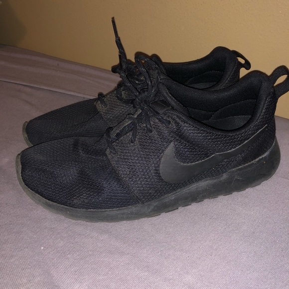 Nike Shoes - All Black Nike Roshe Ones